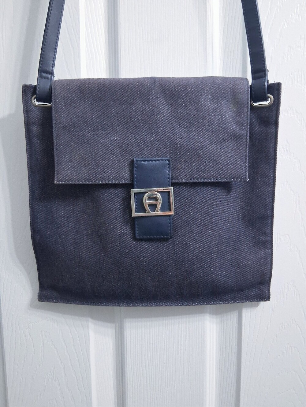 Vintage Etienne Aigner Denim Chic Slim Messenger Bag Crossbody Navy Blue